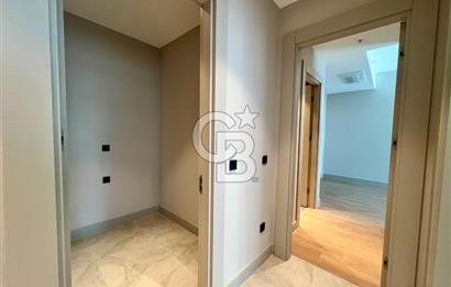 Evora İzmir'de 3+1 Ebeveyn Banyolu Kapalı Mutfak Kiralık Daire