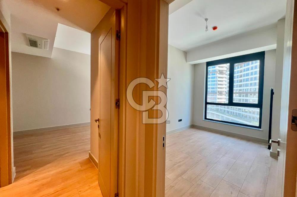 Evora İzmir'de 3+1 Ebeveyn Banyolu Kapalı Mutfak Kiralık Daire