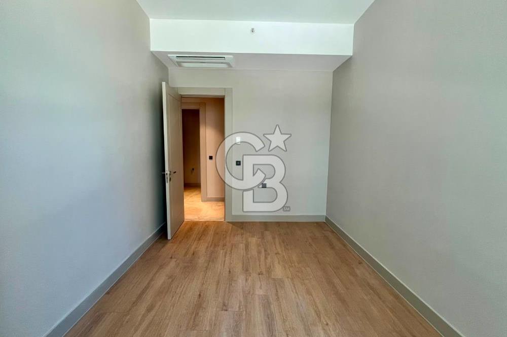 Evora İzmir'de 3+1 Ebeveyn Banyolu Kapalı Mutfak Kiralık Daire