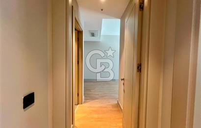 Evora İzmir'de 3+1 Ebeveyn Banyolu Kapalı Mutfak Kiralık Daire