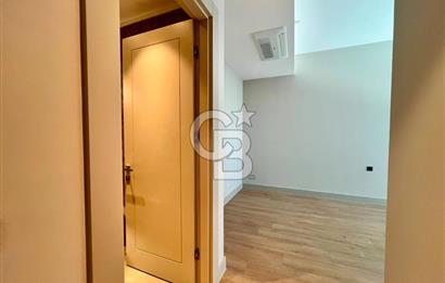 Evora İzmir'de 3+1 Ebeveyn Banyolu Kapalı Mutfak Kiralık Daire