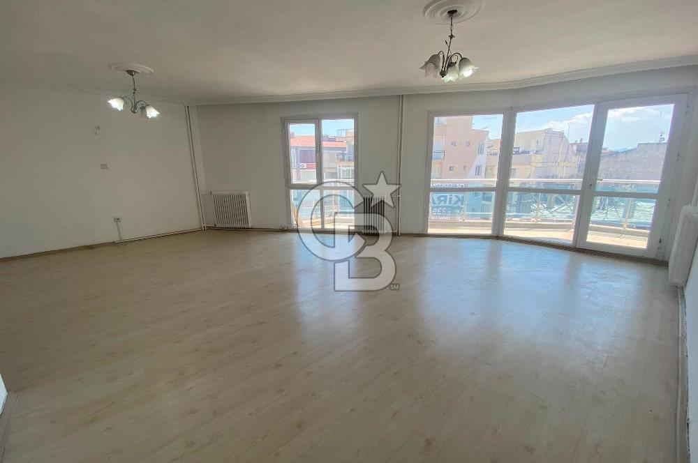 Karşıyaka Bahariye’de Merkezi Konumda 2+1 Kiralık Daire,
