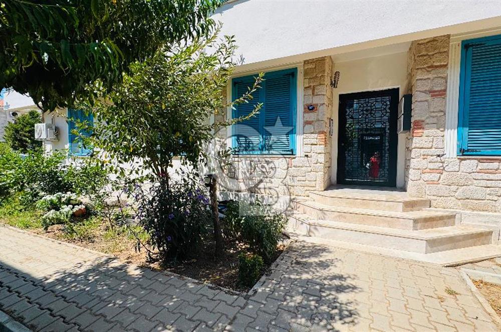 Foça Bağarası Rüzgar Evlerinde Kiralık Bahçe Katı 2+1 Daire