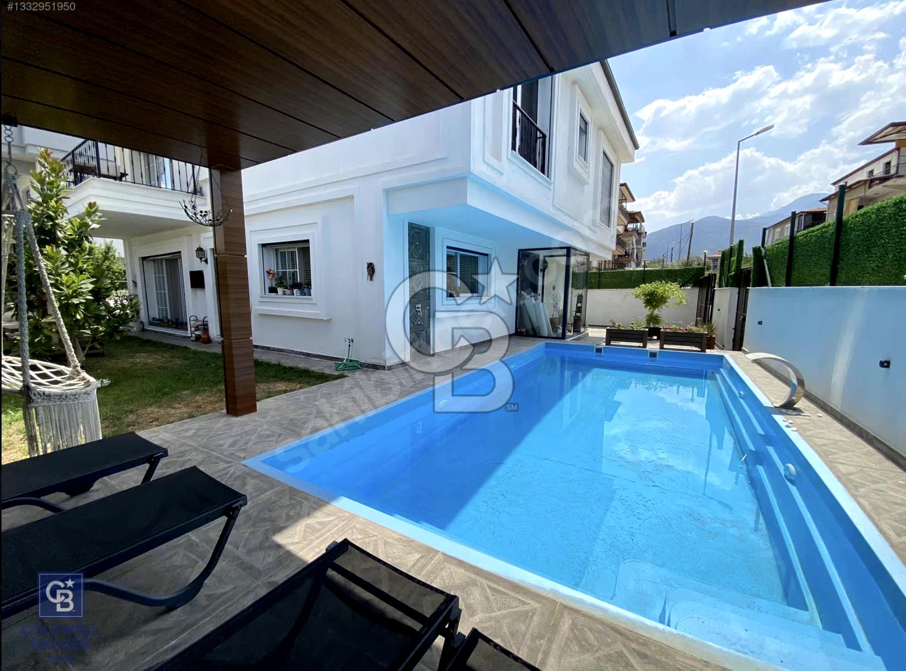 Yürüyüş Yoluna Yakın 4+1 Satılık Villa