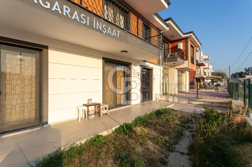 Foça Yenibağarası Mah. Ana Cadde Üzeri Satılık Komple Yeni Bina