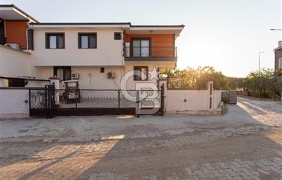 Foça Yenibağarası Mah. Ana Cadde Üzeri Satılık Komple Yeni Bina