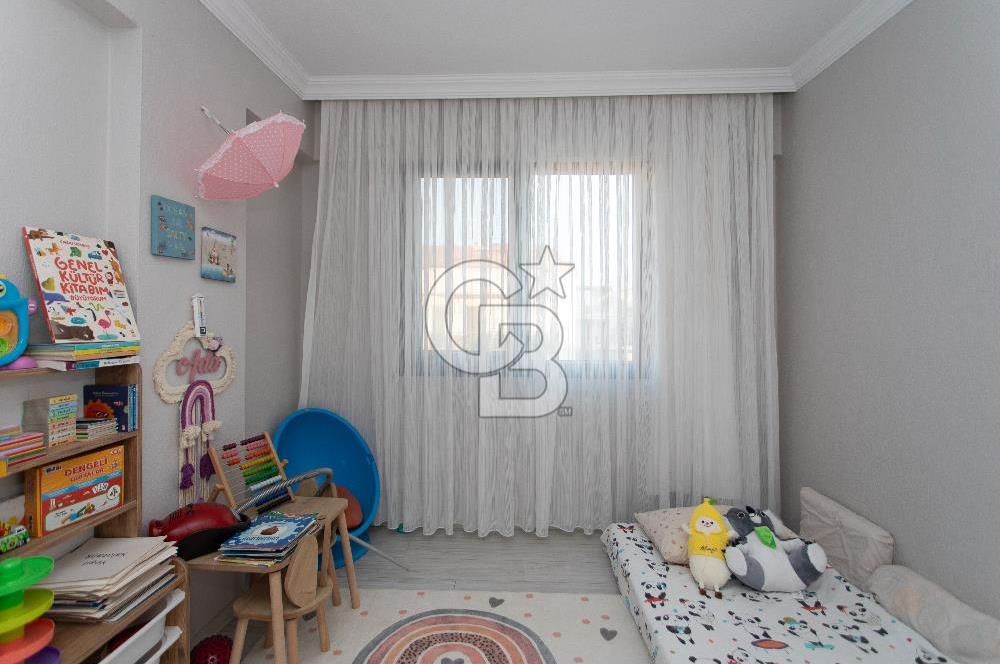 Foça Yenibağarası Mah. Ana Cadde Üzeri Satılık Komple Yeni Bina