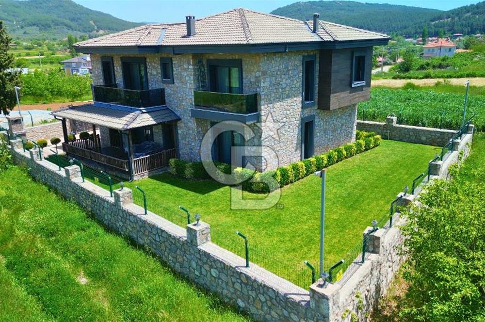 Muğla Kızılağaç’ta Denize ve Merkeze Yakın 5+1 Müstakil Taş Villa