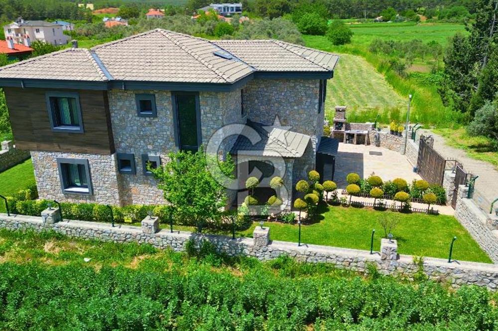 Muğla Kızılağaç’ta Denize ve Merkeze Yakın 5+1 Müstakil Taş Villa
