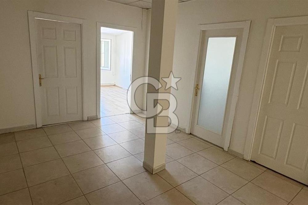 İvedik OSB'de 1600m² Satılık 3 Katlı Bina (Kiracılı)