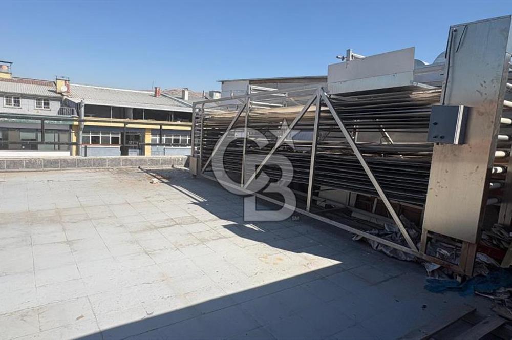 İvedik OSB'de 1600m² Satılık 3 Katlı Bina (Kiracılı)