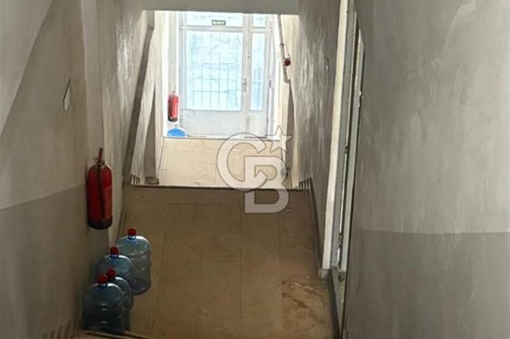 İvedik OSB'de 1600m² Satılık 3 Katlı Bina (Kiracılı)