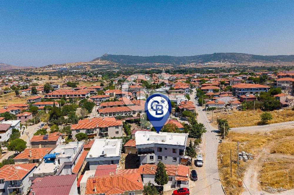 Foça Bağarası Kazım Dirik Mah. Satılık 4+1 Bahçeli Dubleks