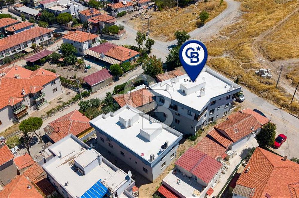 Foça Bağarası Kazım Dirik Mah. Satılık 4+1 Bahçeli Dubleks