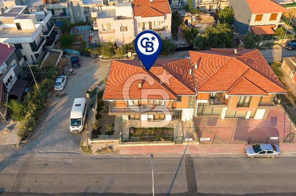 Foça Yenibağarası Mah. Ana Cadde Üzeri Satılık Komple Yeni Bina