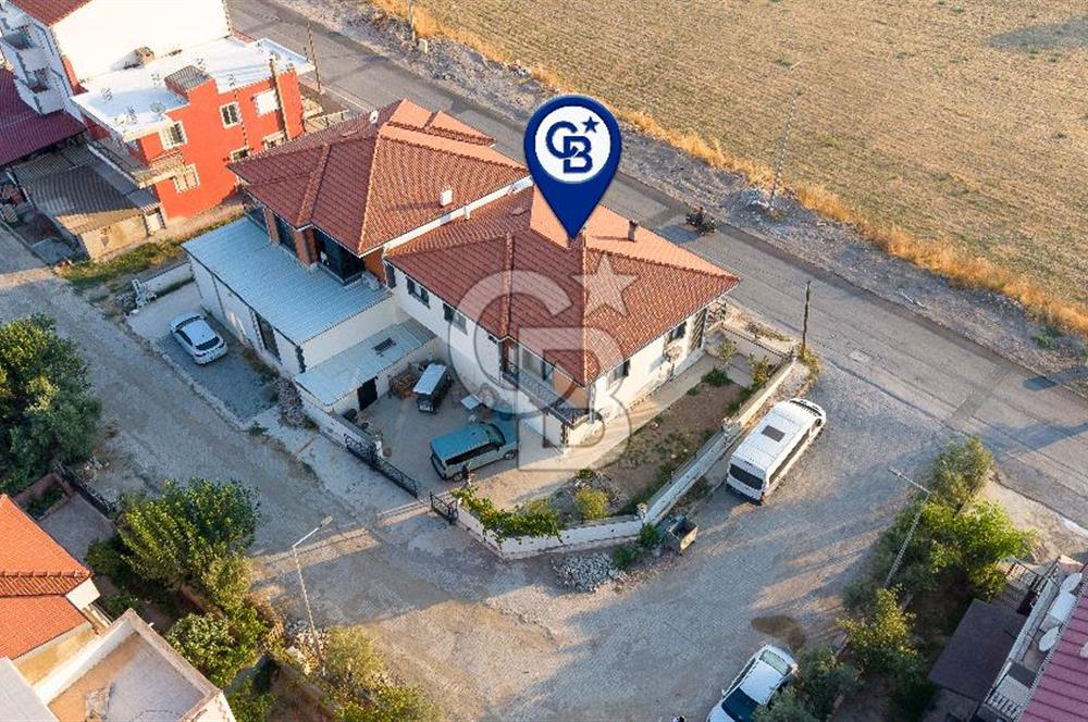 Foça Yenibağarası Mah. Ana Cadde Üzeri Satılık Komple Yeni Bina