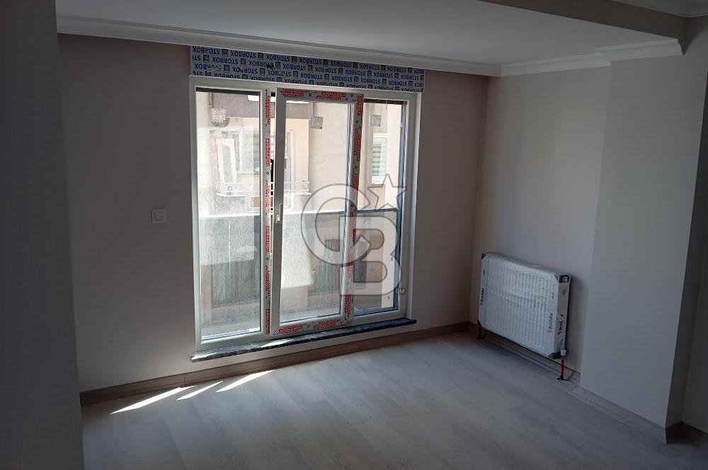 Şirinevler Metrobüse Yakın Sıfır Binada Satılık 2+1 Daire