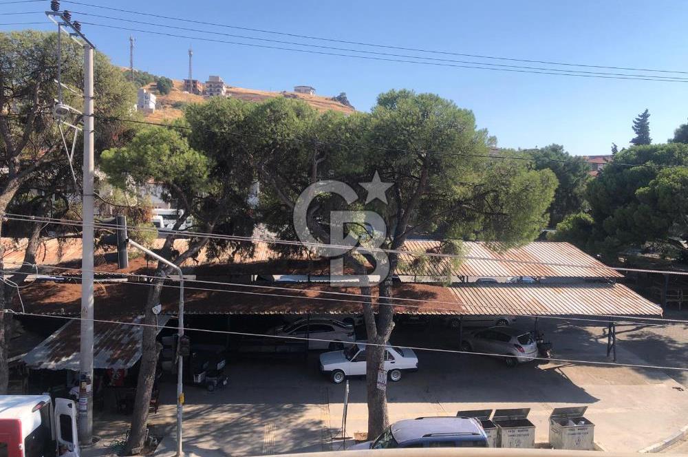 Foça Bağarası Ana Cadde Üzerinde Kiralık 3+1 Daire
