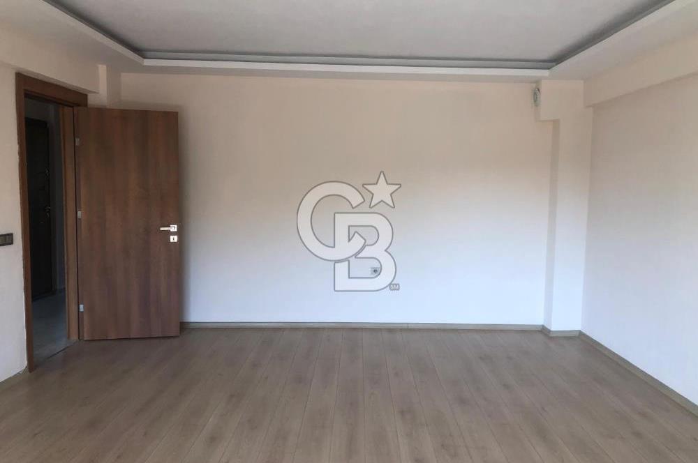 Foça Bağarası Ana Cadde Üzerinde Kiralık 3+1 Daire