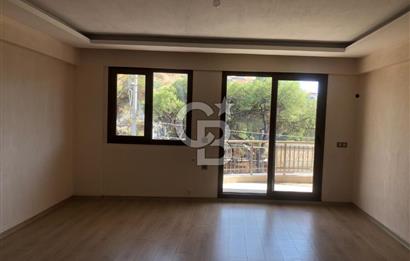 Foça Bağarası Ana Cadde Üzerinde Kiralık 3+1 Daire