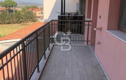 Foça Bağarası Ana Cadde Üzerinde Kiralık 3+1 Daire