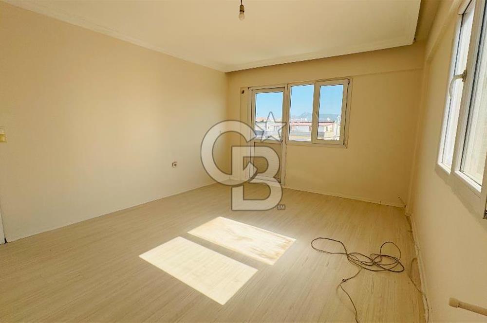Foça Bağarası Kazım Dirik Mah. Kiralık Kapalı Mutfaklı 2+1 Daire