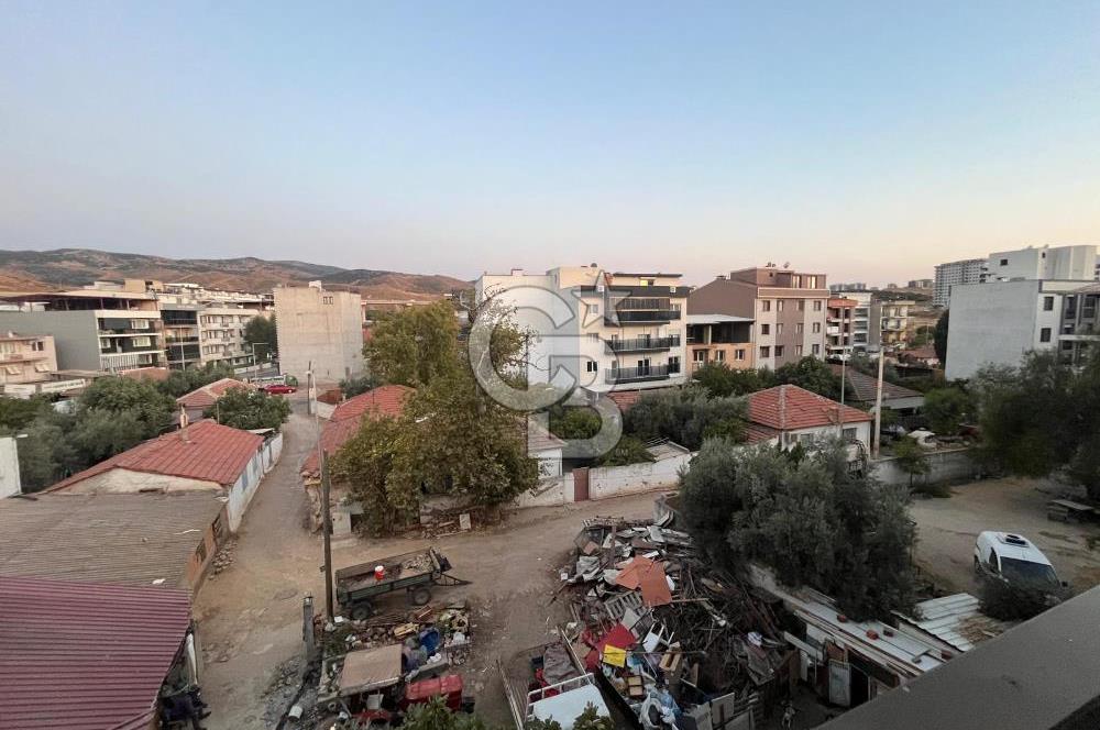 MENEMEN KOYUNDERE GAZİ MAHALLESİ’NDE MERKEZİ KONUMDA KİRALIK 2+1 DAİRE