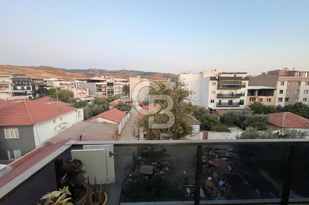 MENEMEN KOYUNDERE GAZİ MAHALLESİ’NDE MERKEZİ KONUMDA KİRALIK 2+1 DAİRE