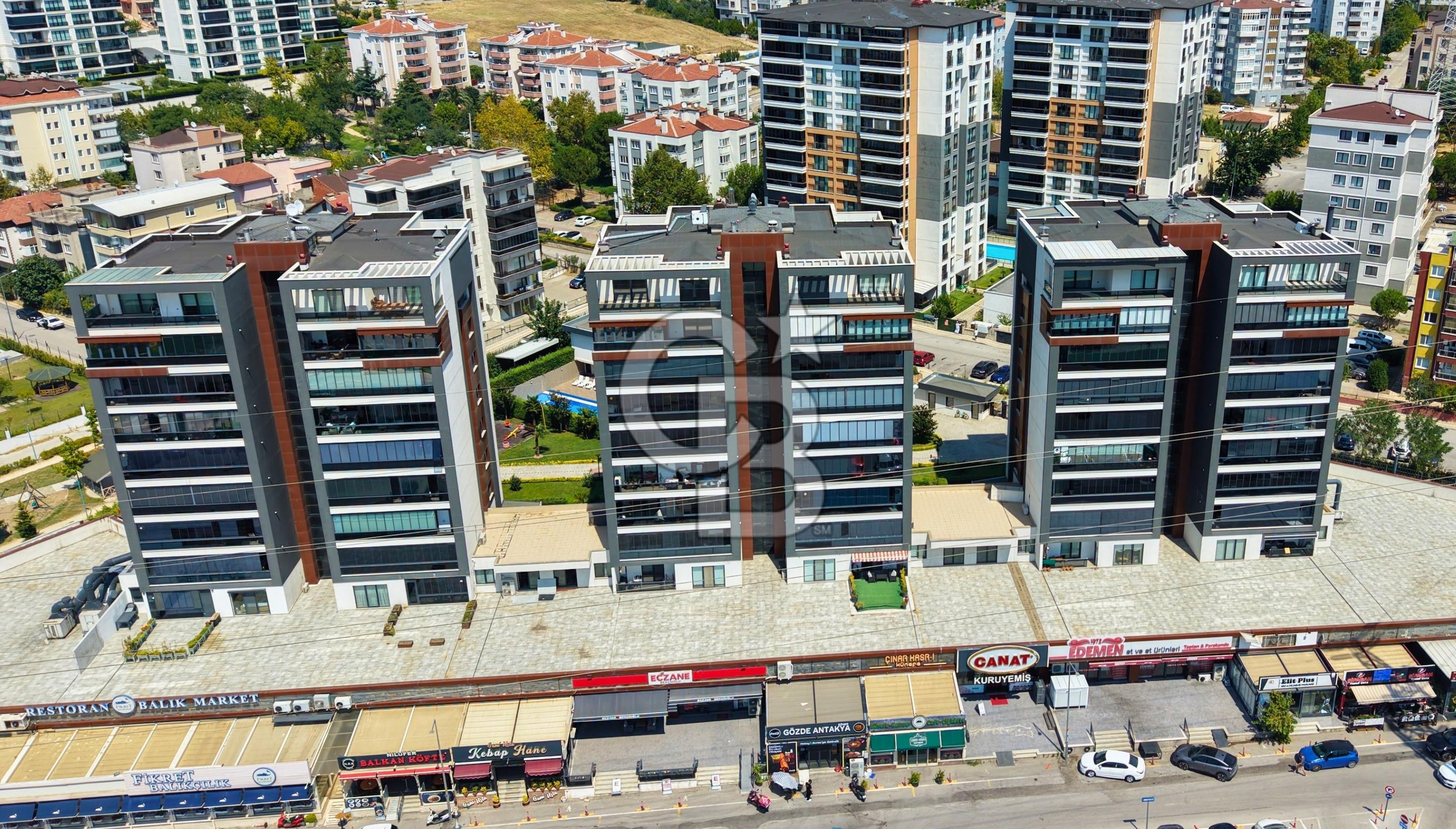 Nilüfer Beşevler'de Geniş 5+1 Kiralık Lüks Daire