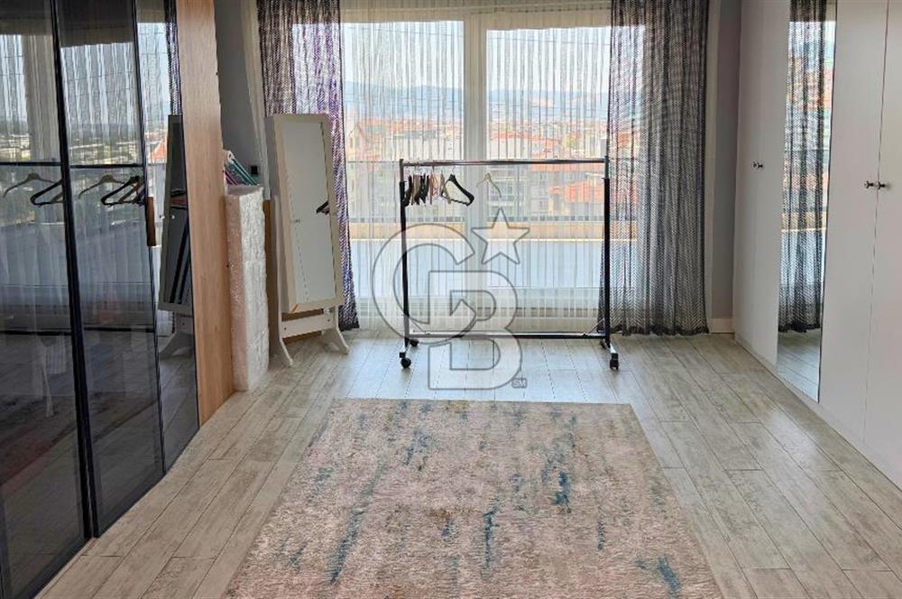 Nilüfer Beşevler'de Geniş 5+1 Kiralık Lüks Daire