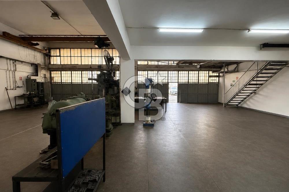 4. SANAYİ'DE GENİŞ SOKAKTA 250m2 KAPALI ALAN + 100m2 ÖN KULLANIM