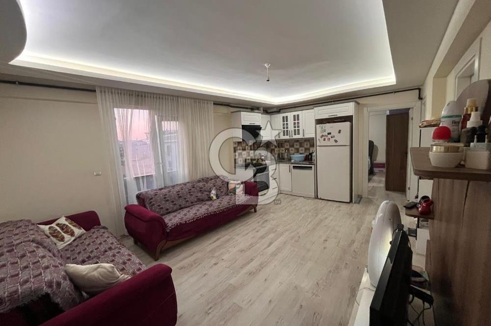 MENEMEN KOYUNDERE GAZİ MAHALLESİ’NDE MERKEZİ KONUMDA KİRALIK 2+1 DAİRE