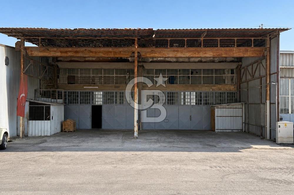 4. SANAYİ'DE GENİŞ SOKAKTA 250m2 KAPALI ALAN + 100m2 ÖN KULLANIM