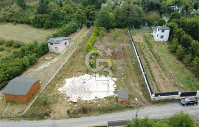 Şile Kurfallı'da Dere Kenarında 1.448 m² Tarla Yol-Su-Elektrik