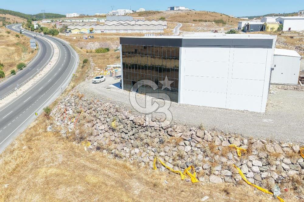 CB KİNG'DEN ATATEPE SANAYİ SİTESİ'NDE 1050m² KİRALIK İŞ YERİ