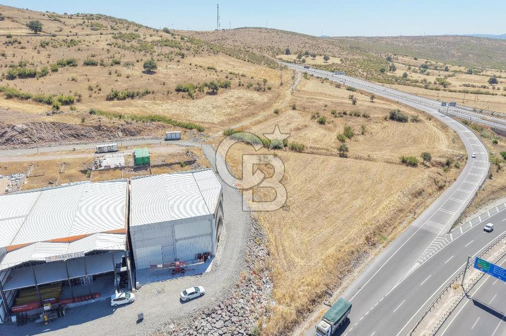 CB KİNG'DEN ATATEPE SANAYİ SİTESİ'NDE 1050m² KİRALIK İŞ YERİ