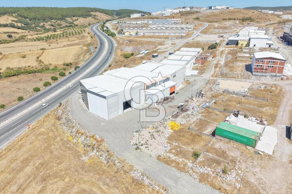 CB KİNG'DEN ATATEPE SANAYİ SİTESİ'NDE 1050m² KİRALIK İŞ YERİ