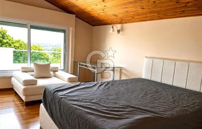 Urla Şirinkent Mah Doktorlar Sitesi Geniş Bahçeli Kiralık Villa