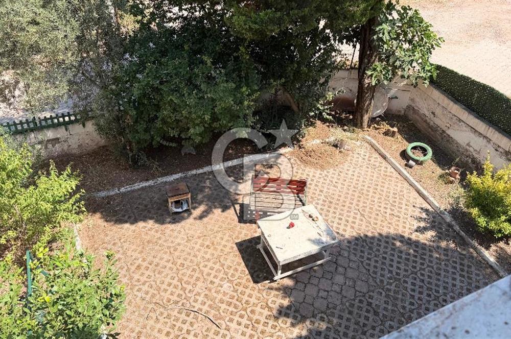 Kurşunlu'da Deniz Ve Orman Manzaralı Geniş Bahçeli Villa