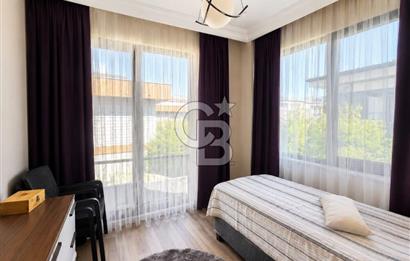 Şile Kumbaba’da Havuzlu Sitede Kış Bahçeli & Barbekülü Lüks Villa