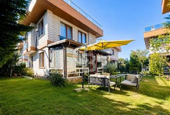 Şile Kumbaba’da Havuzlu Sitede Kış Bahçeli & Barbekülü Lüks Villa - 2 - 368048