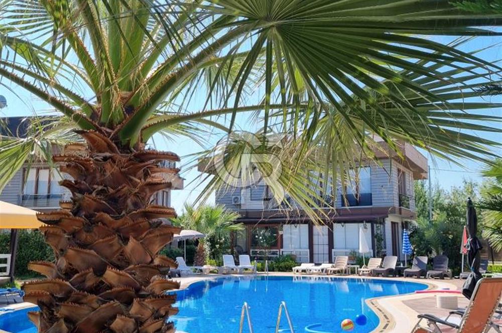 Şile Kumbaba’da Havuzlu Sitede Kış Bahçeli & Barbekülü Lüks Villa