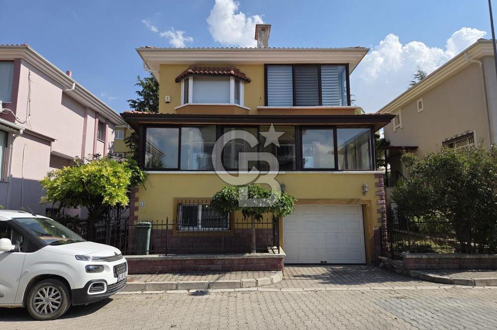 YAŞAMKENTTE FULL+FULL SATILIK VİLLA
