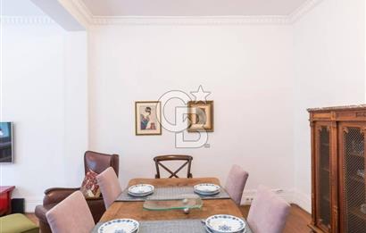 CİHANGİR HAVYAR SOK TARİHİ BİNADA ÖZEL BİR DAİRE