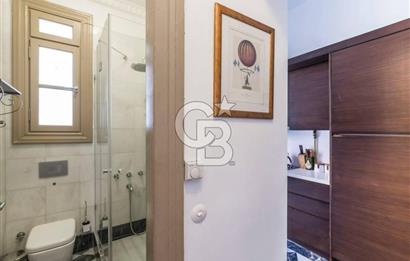 CİHANGİR HAVYAR SOK TARİHİ BİNADA ÖZEL BİR DAİRE