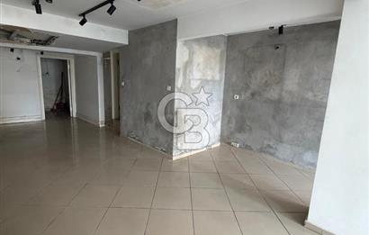 Arnavutköy Sahile Adım Mesafede Ofis/Mağazaya Uygun Dükkan