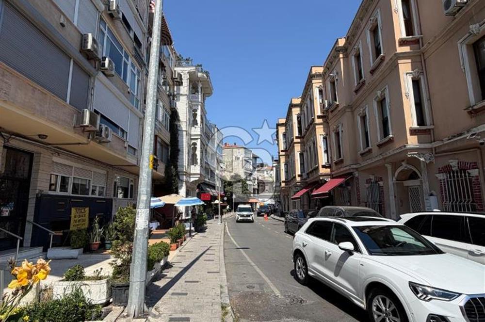 Arnavutköy Sahile Adım Mesafede Ofis/Mağazaya Uygun Dükkan