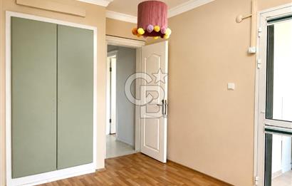 Urla Şirinkent Mah Doktorlar Sitesi Geniş Bahçeli Kiralık Villa