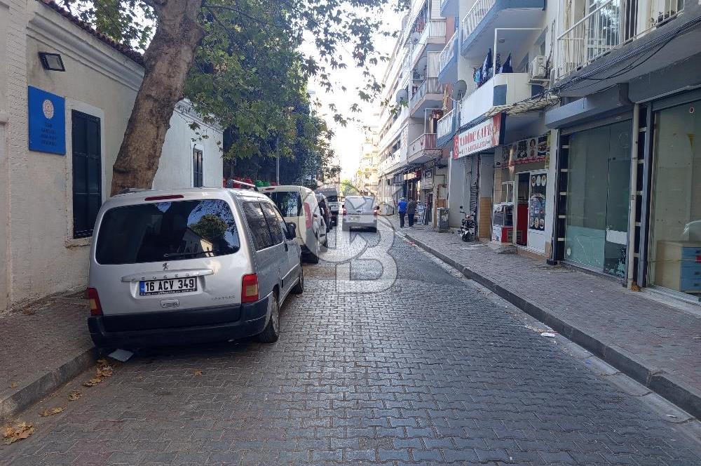 Karşıyaka Bahariye'de Kiralık 1+0 İşyeri.