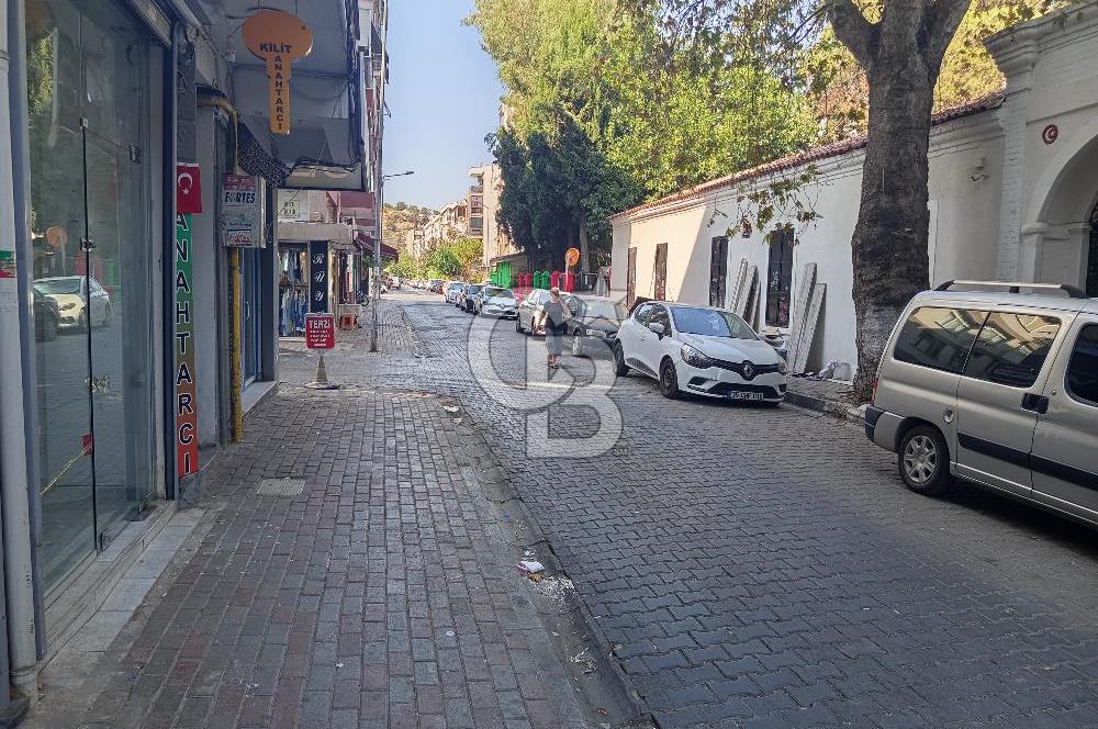 Karşıyaka Bahariye'de Kiralık 1+0 İşyeri.